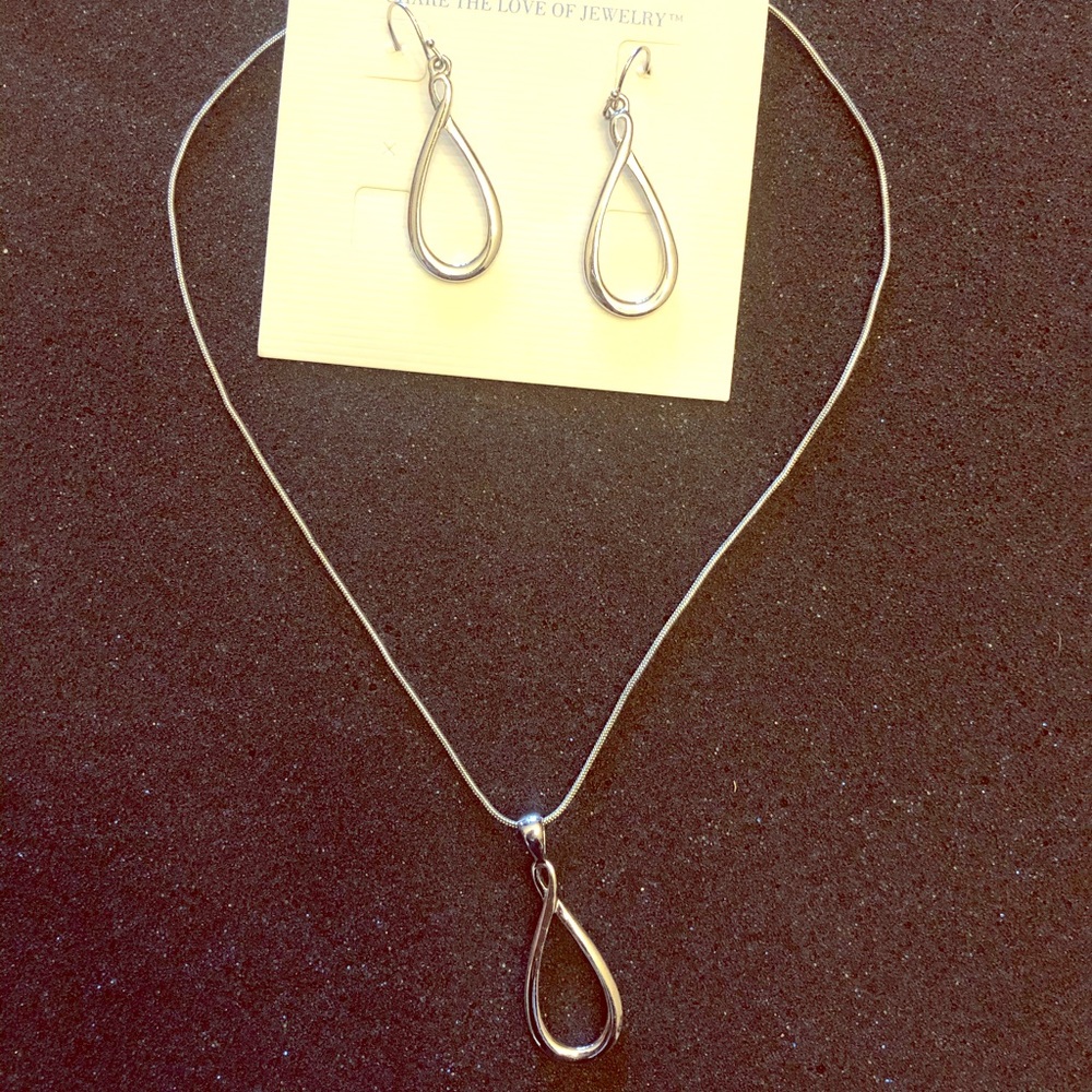 Lia Sophia Necklace and Earrings Set Infinity